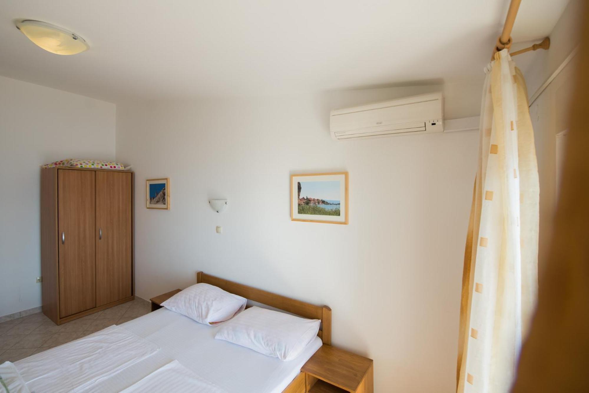 Bed And Breakfast Pero 3 Min Walk To The Beach Lokva Rogoznica Extérieur photo