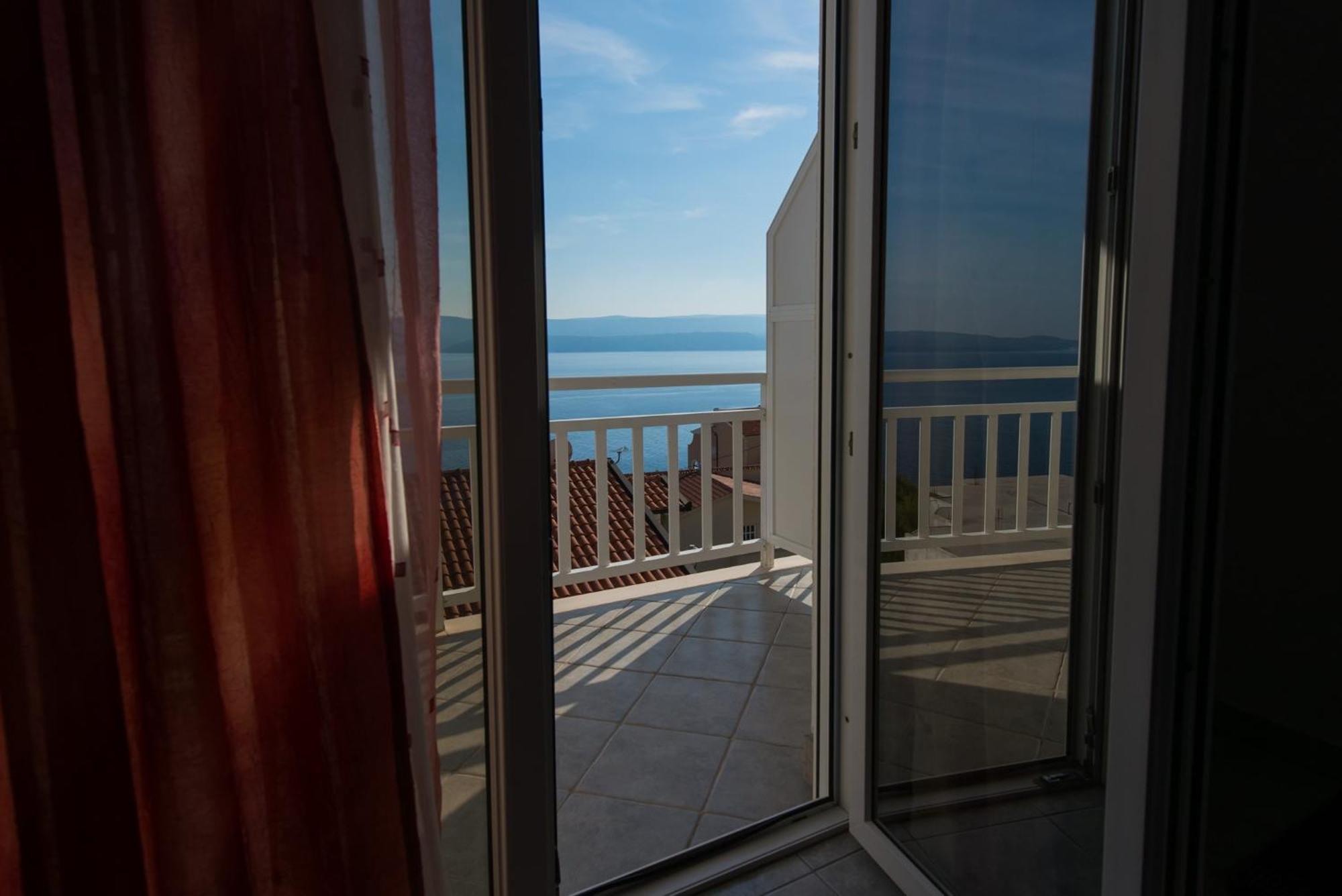 Bed And Breakfast Pero 3 Min Walk To The Beach Lokva Rogoznica Extérieur photo