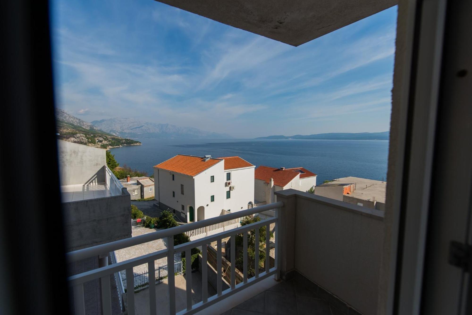 Bed And Breakfast Pero 3 Min Walk To The Beach Lokva Rogoznica Extérieur photo